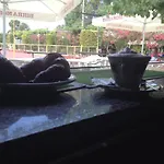 Couette-café Grappolo
