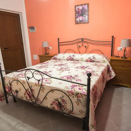 Grappolo Bed & Breakfast Ascea