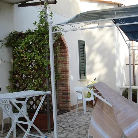 Grappolo Affittacamere 2* Ascea